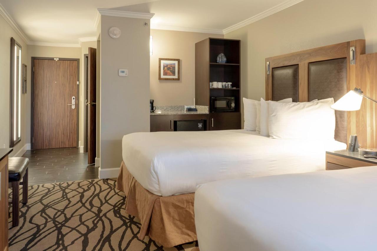 Chambre avec 2 Grands Lits Queen-Size